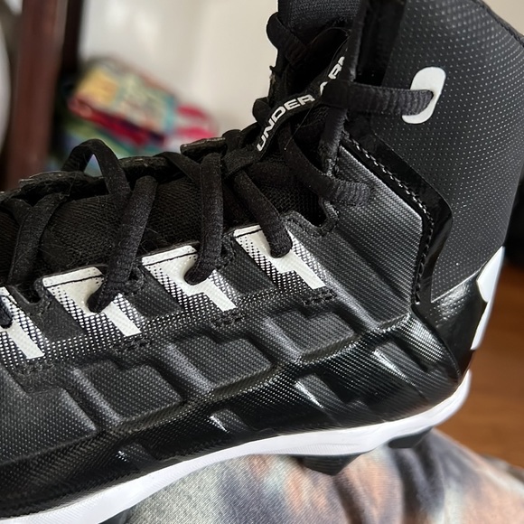 Boys Under Armour Football Cleats - Picture 6 of 6